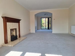 Photo 9- click for photo gallery